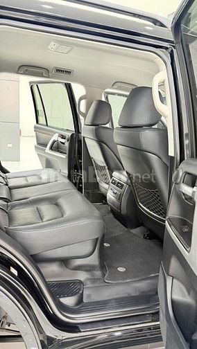 BÁN LAND CRUISER 4.6 V8 SẢN XUẤT 2019 – TÊN CÔNG TY XUẤT VAT.