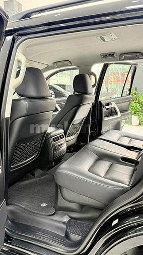 BÁN LAND CRUISER 4.6 V8 SẢN XUẤT 2019 – TÊN CÔNG TY XUẤT VAT.
