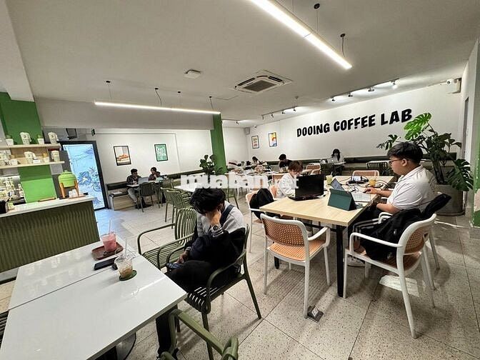 Mặt bằng Hiếm VIP Nguyễn Văn Cừ Quận 5 - Mặt Tiền Đắc Địa 300m2