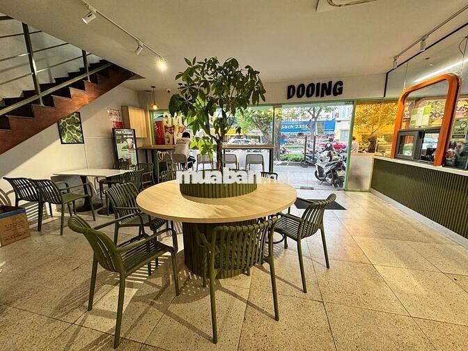 Mặt bằng Hiếm VIP Nguyễn Văn Cừ Quận 5 - Mặt Tiền Đắc Địa 300m2