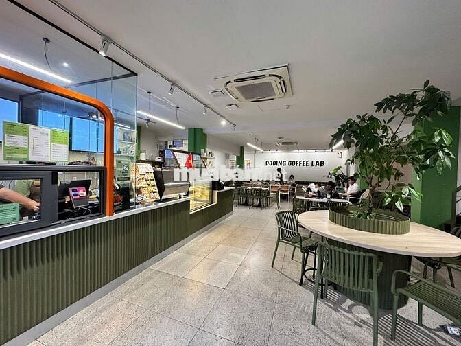 Mặt bằng Hiếm VIP Nguyễn Văn Cừ Quận 5 - Mặt Tiền Đắc Địa 300m2