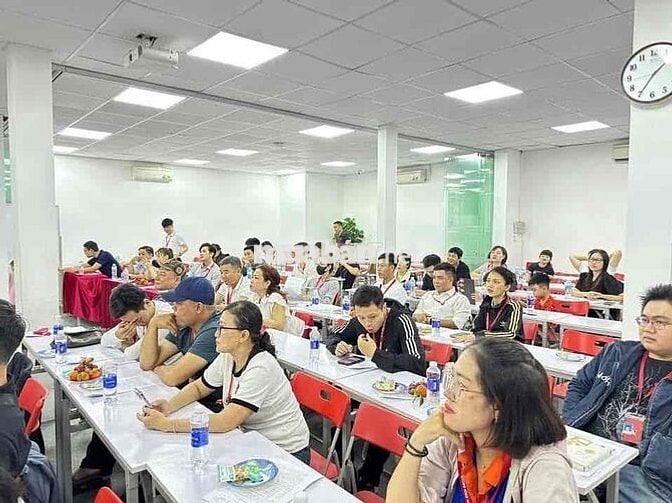 Tuyển Nhân Viên Bất Động Sản Không kinh nghiệm