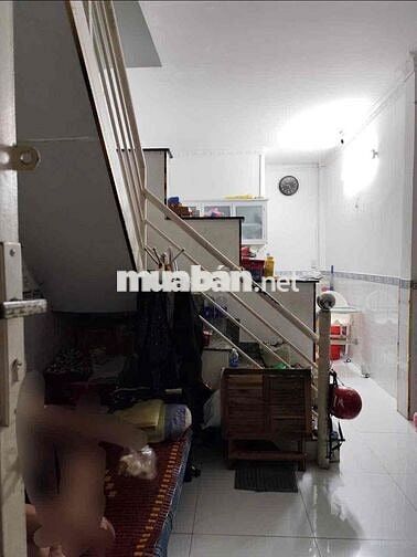 nhà sát Tân Phú - gần Lê Thúc Hoạch 2 lầu - 2 PN -2 máy lạnh