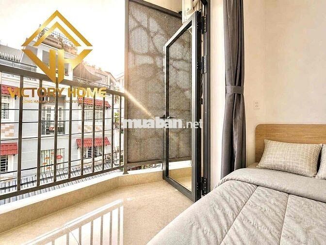 Studio này thoáng mát thì khỏi bàn