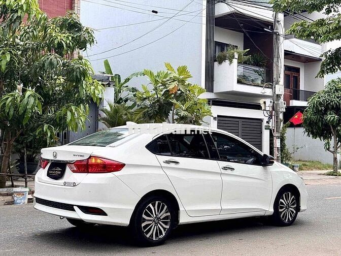 Honda City Top 2018 Trắng 8 vạn km