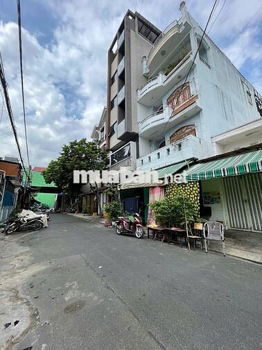 Nguyên căn 5x18m suốt gác lững, có 2 phòng 2wc, đường 8m oto tải