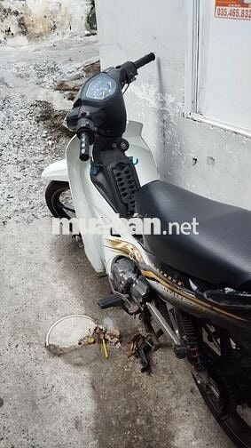 Yamaha Sirius RC 2012 Trắng, đen