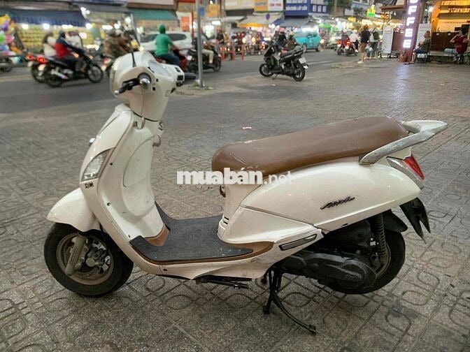SYM Attila elizabeth Fi màu Trắng