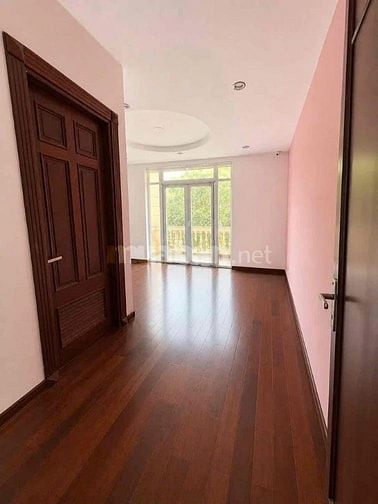 Biệt thự Hẻm 216 Nguyễn Văn Hưởng, P.Thảo Điền, Q2-  DT:10x20 (2 Lầu)