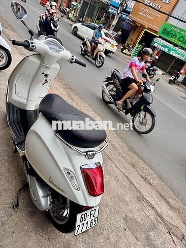 Vespa 125 Sprint ABS 2018 Trắng xe đẹp ngay chủ