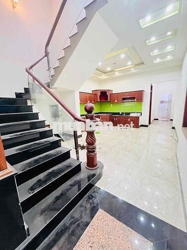 NHÀ SHR_đã Hoàn Công Dt sàn 199,9m2_3 tầng_4pn_DT 126,4m2