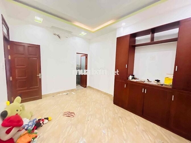 NHÀ SHR_đã Hoàn Công Dt sàn 199,9m2_3 tầng_4pn_DT 126,4m2