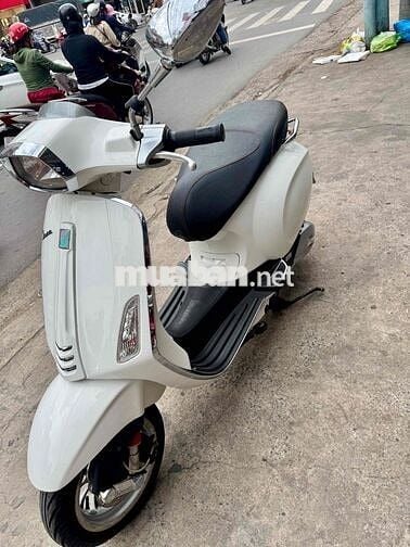 Vespa 125 Sprint ABS 2018 Trắng xe đẹp ngay chủ