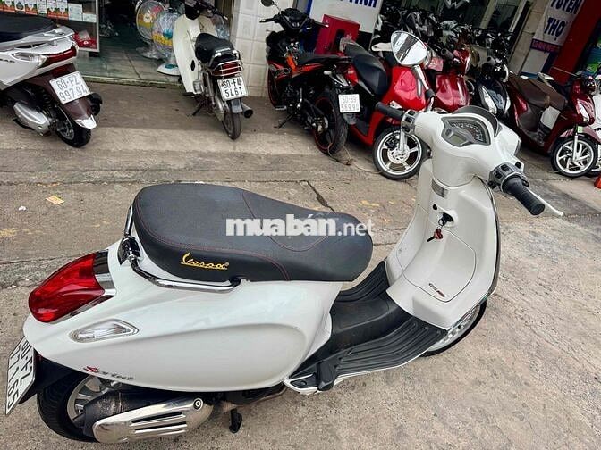 Vespa 125 Sprint ABS 2018 Trắng xe đẹp ngay chủ