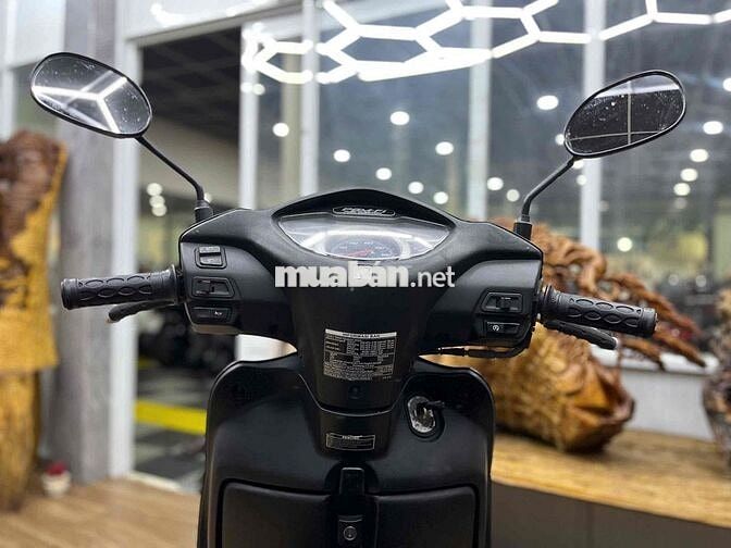 Honda Lead biển SG dàn áo liền lạc, máy êm ru