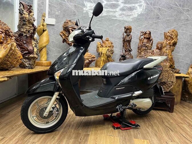 Honda Lead biển SG dàn áo liền lạc, máy êm ru
