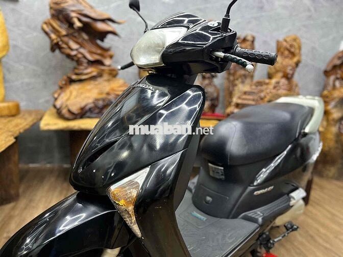 Honda Lead biển SG dàn áo liền lạc, máy êm ru