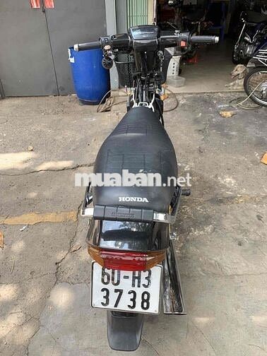 Honda Dream Đen Êm nhẹ