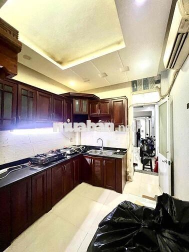 cho thuê phòng tầng trệt,máy lạnh,wc riêng