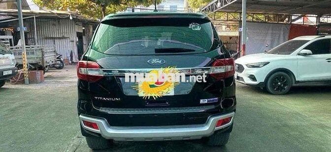 Ford Everest Titanium 4x2 2020 Đen