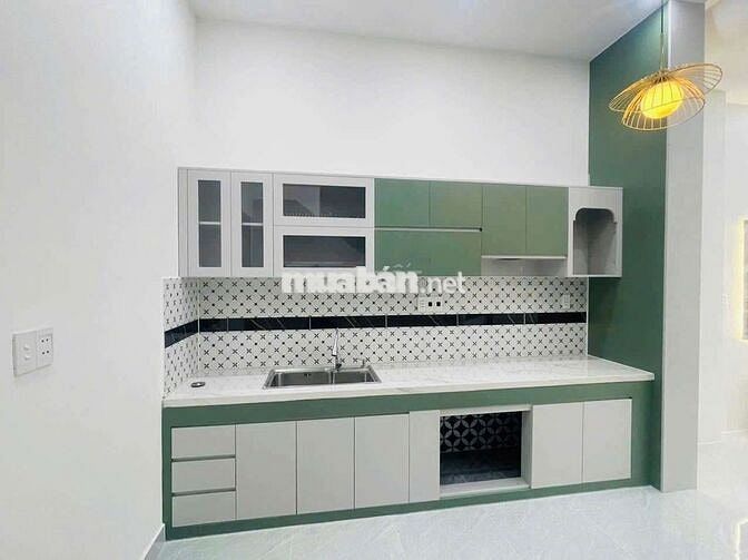 Chủ cần bán nhà mới . Sổ Hoàn Công