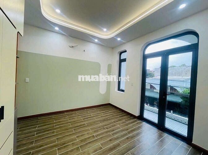 Chủ cần bán nhà mới . Sổ Hoàn Công