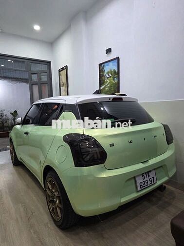 Suzuki Swift 2023 1.2 AT Xanh 24.000km