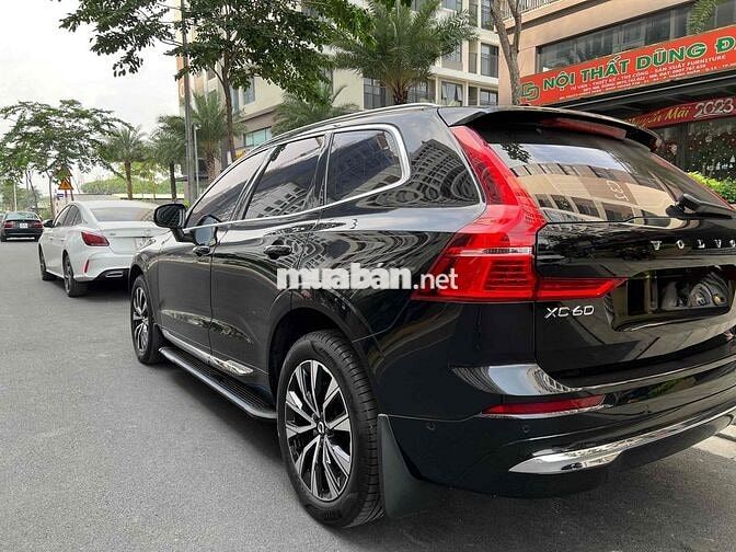 Volvo XC60 B6 2023 Đen 45000 km