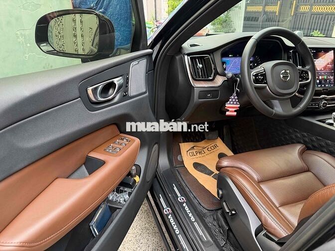 Volvo XC60 B6 2023 Đen 45000 km