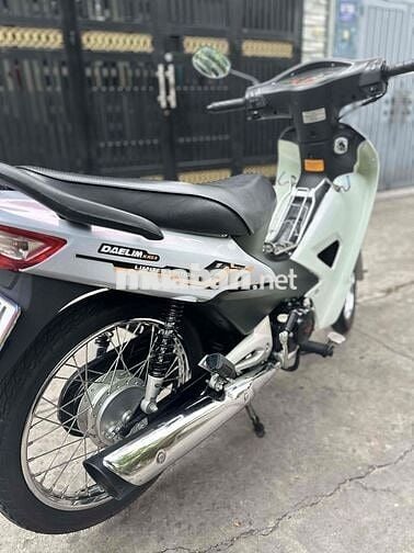 Honda Wave 50cc 2024 Trắng odo2900km zin100%