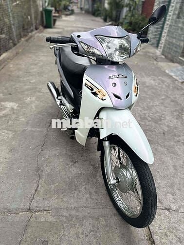 Honda Wave 50cc 2024 Trắng odo2900km zin100%