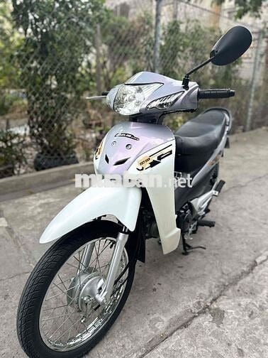 Honda Wave 50cc 2024 Trắng odo2900km zin100%