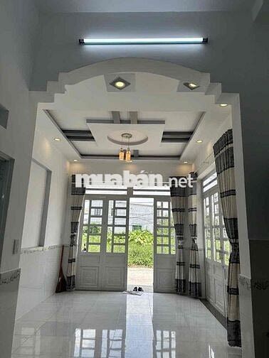 Bán gấp nhà 2 mặt tiền buôn bán tạp hoá