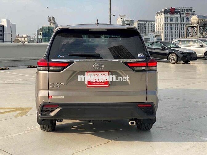 Toyota Innova Cross 2024 2.0V 55.000km Đồng