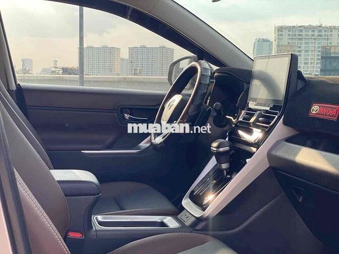 Toyota Innova Cross 2024 2.0V 55.000km Đồng