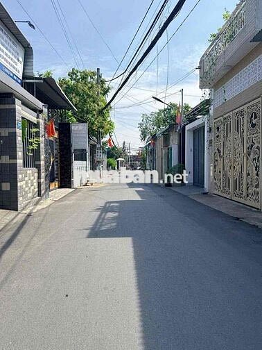 Bán Gấp căn nhà Kp9 Phường Tân Phong Góc 2 Mặt Tiền Kinh Doanh Nhỏ Đượ