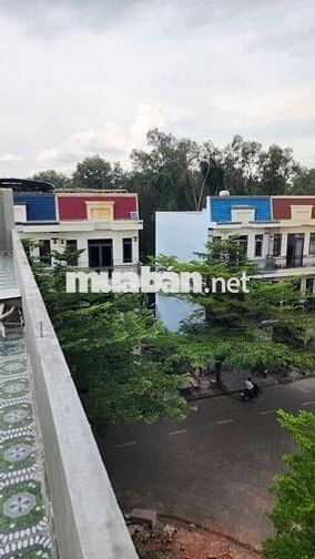 Gần Vòng Xoay Ngã 6 An Phú,, Chỉ 3ty980, Sổ Hoàn Công