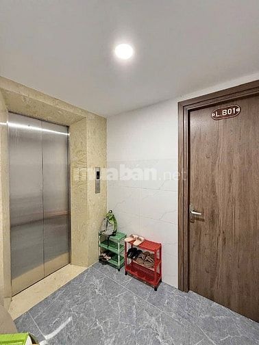 Bán nhà CHDV CHO THUÊ THU NHẬP 65Tr/tg DTS 300M2 .GẦN ĐH CÔNG NGHIỆP