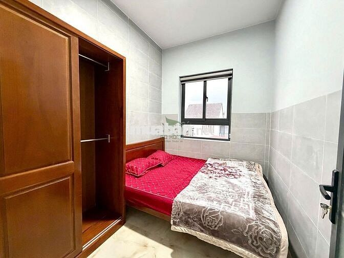 CHO THUÊ CĂN HỘ 2 PHÒNG NGỦ FULL NỘI THẤT CÓ CỬA SỔ ĐƯỜNG MÊ LINH