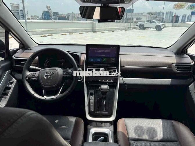 Toyota Innova Cross V 55.000 km Nâu