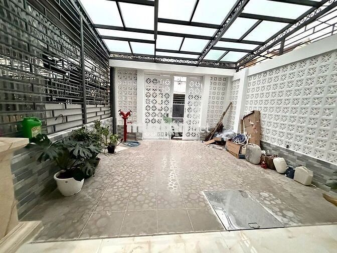 CHO THUÊ CĂN HỘ 2 PHÒNG NGỦ FULL NỘI THẤT CÓ CỬA SỔ ĐƯỜNG MÊ LINH