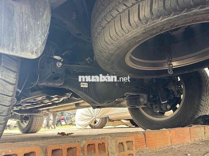 Toyota Fortuner Legender Dầu 27.000 km Xám