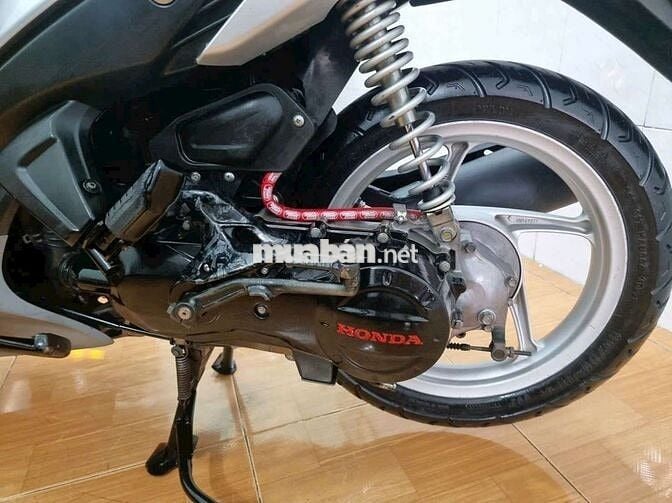 Honda Click Bạc Zin