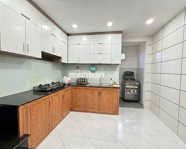 🔥 3.6 TỶ – 2 TẦNG – 62m2- SÁT Siêu thị METRO- LÊ VĂN KHƯƠNG