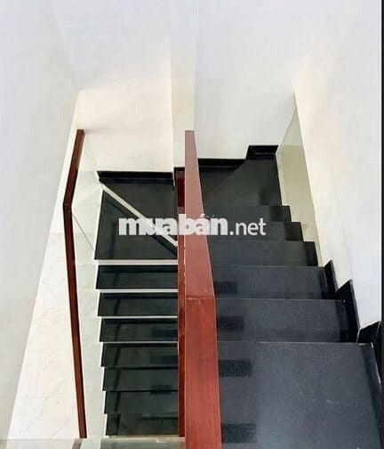 🔥 3.6 TỶ – 2 TẦNG – 62m2- SÁT Siêu thị METRO- LÊ VĂN KHƯƠNG