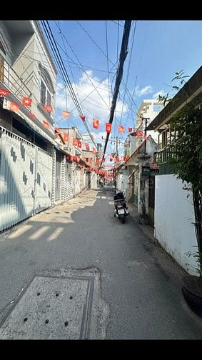 Nhà bán hẻm xe hơi 499 p10 gòvấp