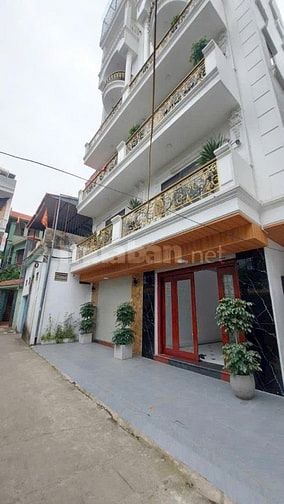🏡 BÁN NHÀ PHÂN LÔ – LÔ GÓC – 7 TẦNG THANG MÁY – Ô TÔ VÀO NHÀ – HÀ NỘI