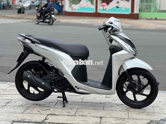 Honda Vision 2020 Smartkey Bạc