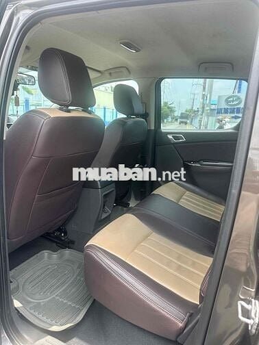 Mazda BT-50 2017 xe 2 cầu rin 100%