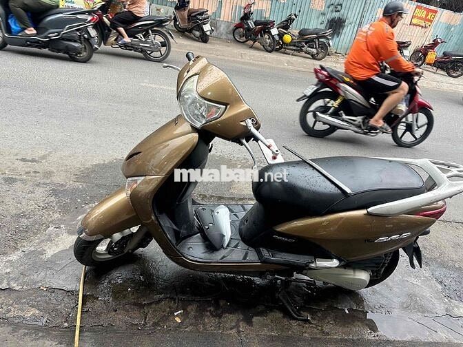 Honda Lead 2012 Vàng đồng